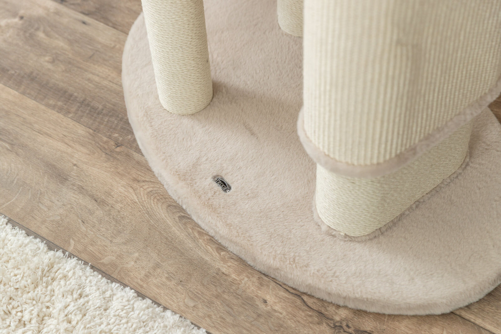 Домик-когтеточка XXL Elli